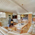 Sanna - 330m From The Sea By Interhome